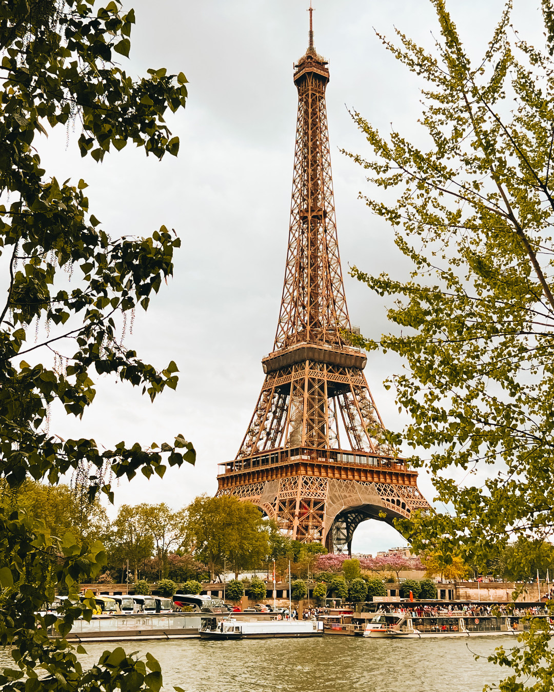 PARYZ ZOBACZ TO Z AGATĄ